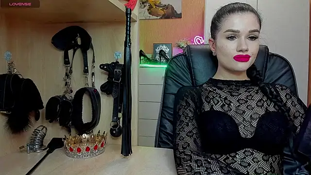 Snapshot of KristiTopxx chatting on 9, 6, 2026 KristiTopxx online show from 9, 6, 2026