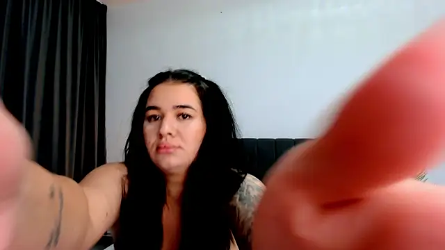Layla Ress online show from 9, 7, 2026