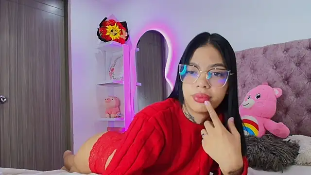 CamilaVelour online show from 3, 4, 2026