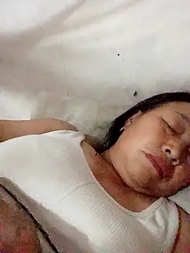 heesuu11 online show from 4, 4, 2026