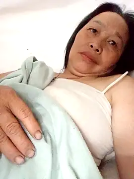 heesuu11 online show from 5, 4, 2026