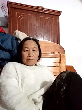 heesuu11 online show from 2, 4, 2026