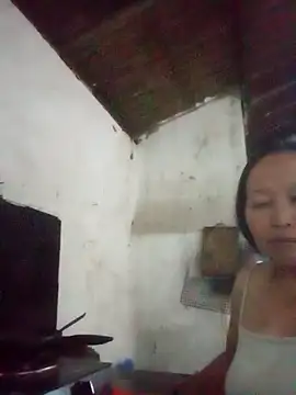 heesuu11 online show from 13, 4, 2026