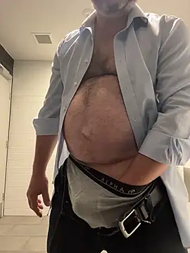 chubbylittlesecret online show from 17, 4, 2026