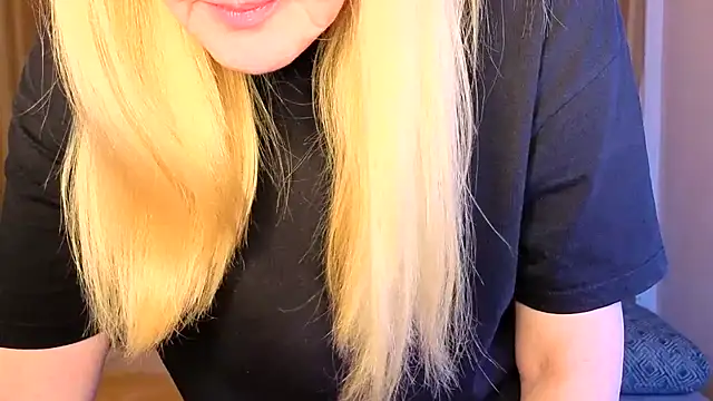 Snapshot of Bella_soulmate chatting on 21, 6, 2026 Bella soulmate online show from 21, 6, 2026
