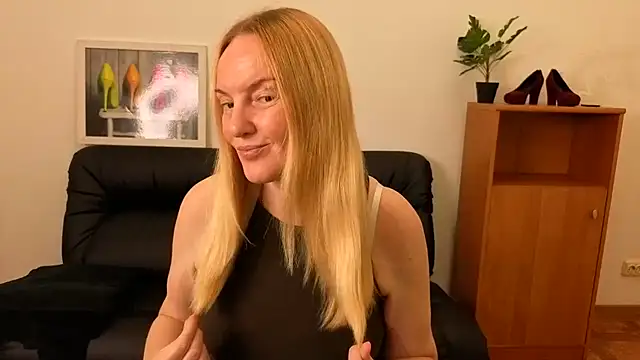 Snapshot of Bella_soulmate chatting on 6, 7, 2026 Bella soulmate online show from 6, 7, 2026