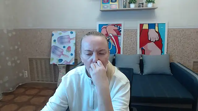 Snapshot of Bella_soulmate chatting on 9, 7, 2026 Bella soulmate online show from 9, 7, 2026