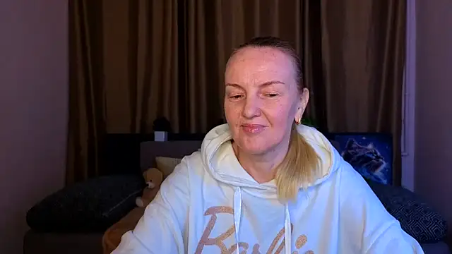 Snapshot of Bella_soulmate chatting on 5, 6, 2026 Bella soulmate online show from 5, 6, 2026