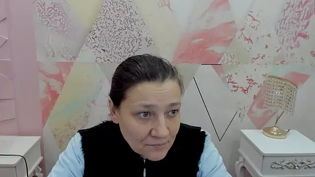 Rainbow Erika online show from 23, 2, 2026