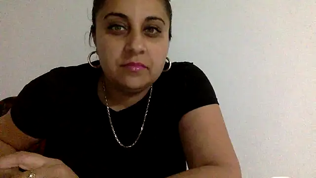 Snapshot of I_amXenox chatting on 7, 4, 2026 I amXenox online show from 7, 4, 2026