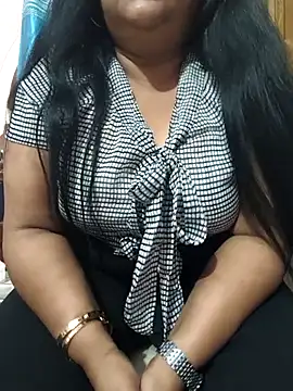 Moonae online show from 9, 4, 2026