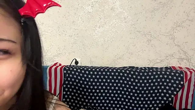 kishagrayone online show from 4, 4, 2026