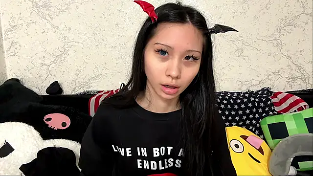 kishagrayone online show from 10, 5, 2026