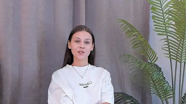 Snapshot of EarthaLevra chatting on 24, 2, 2026 EarthaLevra online show from 24, 2, 2026