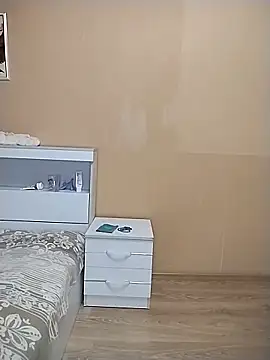 MilkCandyGirl online show from 22, 4, 2026