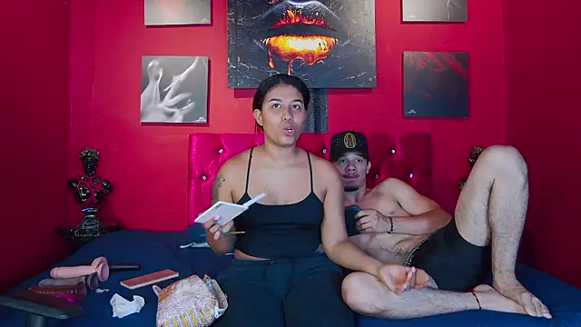 Luna Dante fox online show from 25, 3, 2026