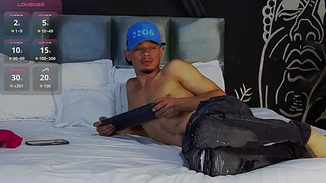 Luna Dante fox online show from 16, 4, 2026