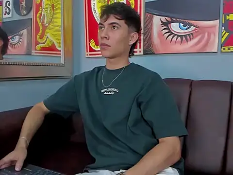 AronTawers online show from 7, 3, 2026