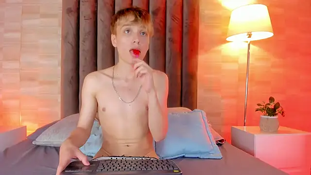 Isaac Grey online show from 12, 3, 2026