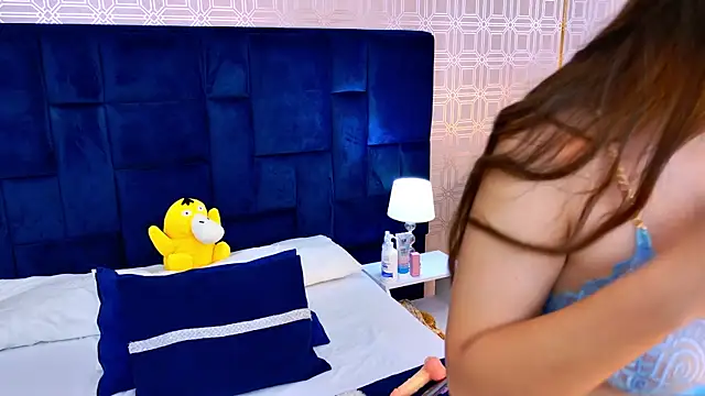 Cami Rousse online show from 7, 4, 2026