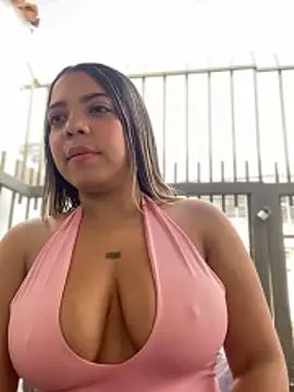 AdaPink  online show from 18, 4, 2026