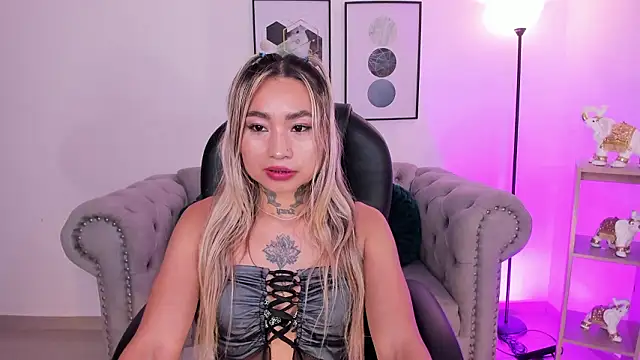 Snapshot of mystic_nova_ chatting on 4, 3, 2026 mystic nova online show from 4, 3, 2026