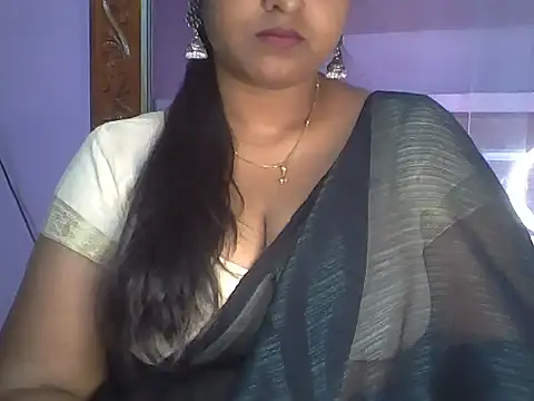 Snapshot of Tamil_Kuttyma chatting on 10, 6, 2026 Tamil Kuttyma online show from 10, 6, 2026