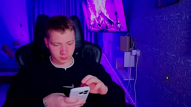 Karl Night  online show from 12, 5, 2026