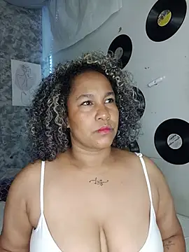 Snapshot of medusafox_ chatting on 20, 6, 2026 medusafox online show from 20, 6, 2026