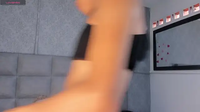 Snapshot of Miia03 chatting on 16, 3, 2026 Miia03 online show from 16, 3, 2026