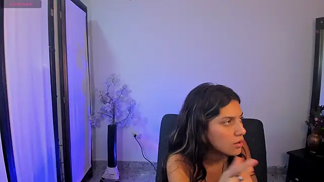 Snapshot of VioletHall2 chatting on 26, 2, 2026 VioletHall2 online show from 26, 2, 2026