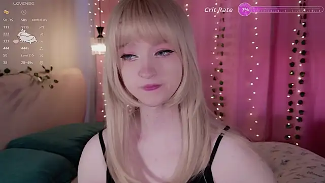 Snapshot of effy_dollie chatting on 18, 6, 2026 effy dollie online show from 18, 6, 2026