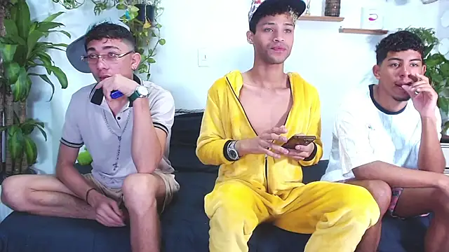 Snapshot of Lunar_Boys chatting on 24, 2, 2026 Lunar Boys online show from 24, 2, 2026