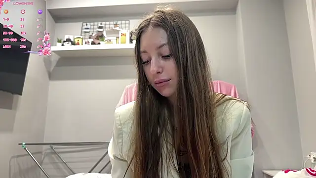 selena favn online show from 12, 6, 2026