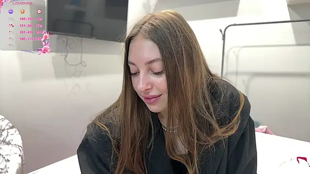 selena favn online show from 4, 6, 2026
