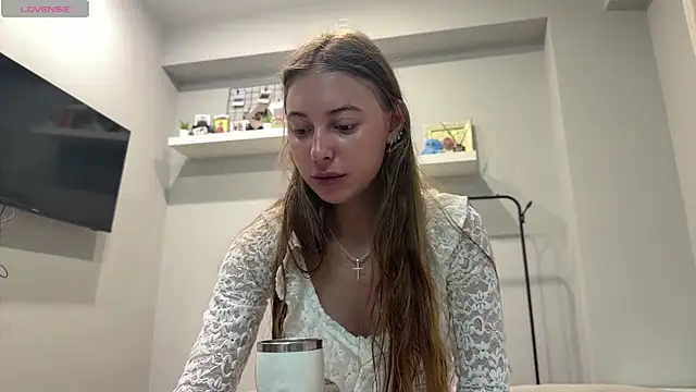 selena favn online show from 11, 7, 2026