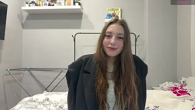 selena favn online show from 9, 6, 2026