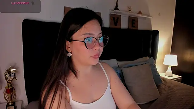 Annye01  online show from 22, 4, 2026