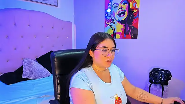 sienna cavalli online show from 24, 3, 2026