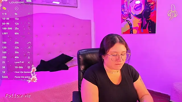 sienna cavalli online show from 8, 4, 2026