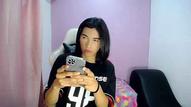 Snapshot of Larry_craft chatting on 2, 3, 2026 Larry craft online show from 2, 3, 2026