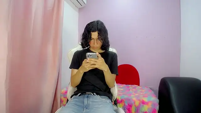 Snapshot of Larry_craft chatting on 28, 2, 2026 Larry craft online show from 28, 2, 2026