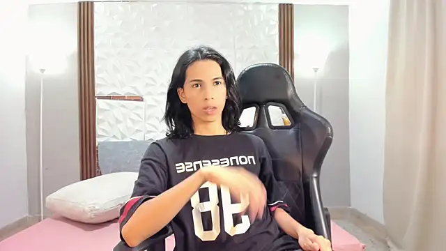 Larry craft online show from 5, 4, 2026