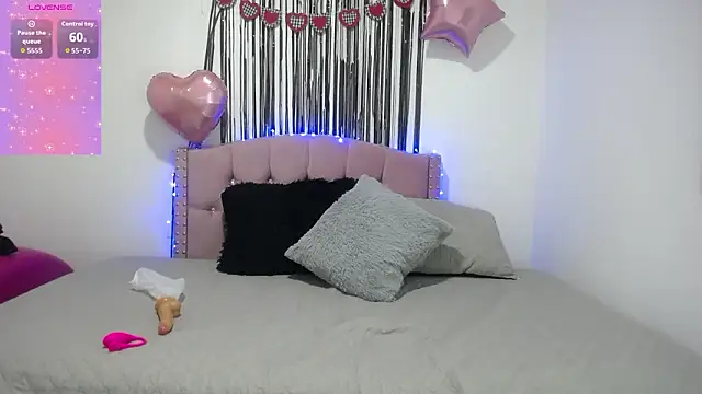 Snapshot of samantha_pym chatting on 26, 2, 2026 samantha pym online show from 26, 2, 2026