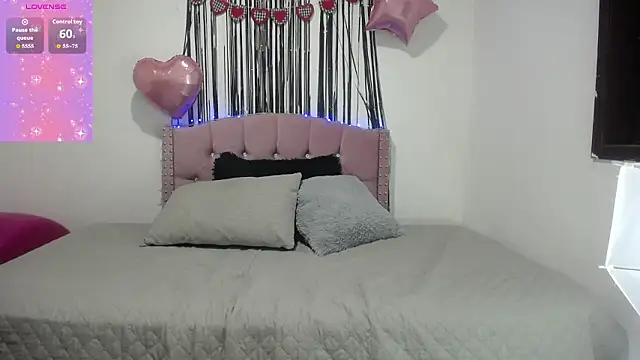 Snapshot of samantha_pym chatting on 27, 2, 2026 samantha pym online show from 27, 2, 2026