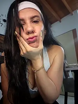 sashaaqueen online show from 9, 4, 2026