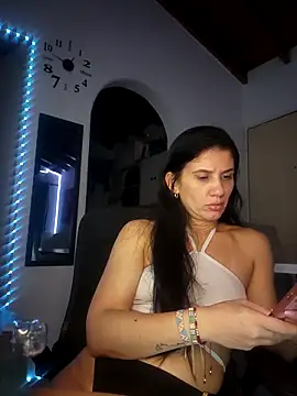 sashaaqueen online show from 11, 3, 2026