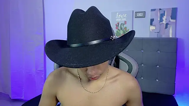 Snapshot of Eros_Lux chatting on 10, 7, 2026 Eros Lux online show from 10, 7, 2026