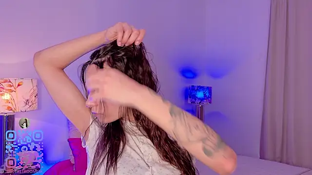 Snapshot of LeaaMooon chatting on 2, 3, 2026 LeaaMooon online show from 2, 3, 2026