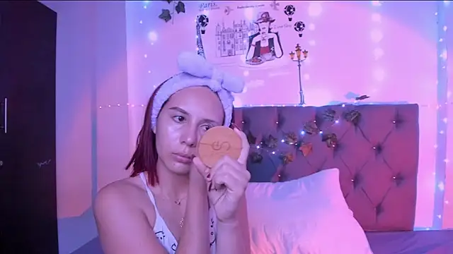 violeta blaze1 online show from 25, 3, 2026